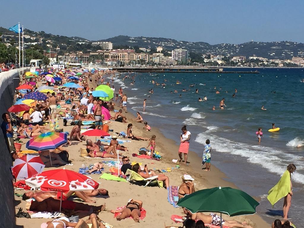 Dionysos Vue Mer Cannes Luaran gambar
